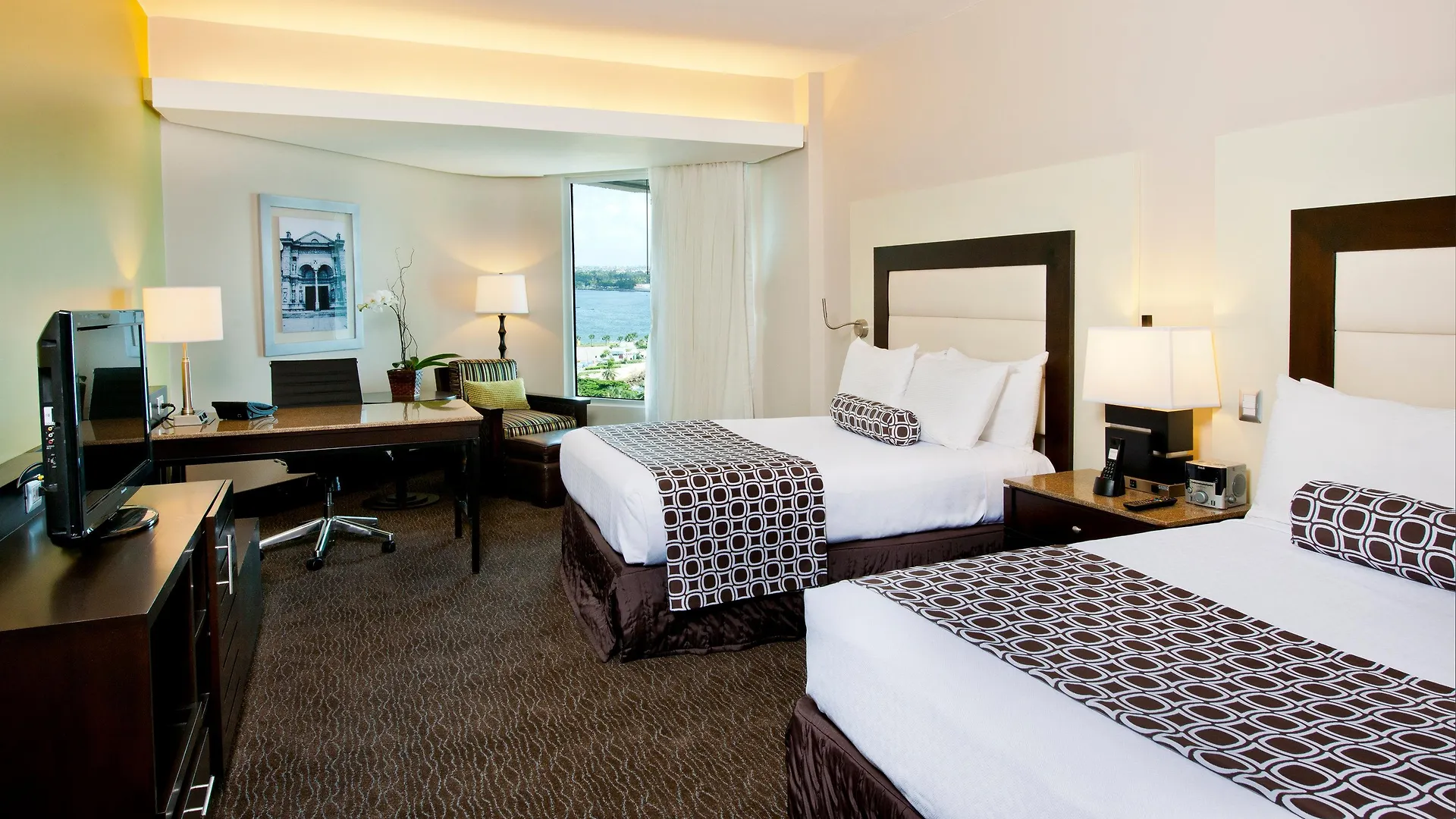 Отель Crowne Plaza Santo Domingo By Ihg