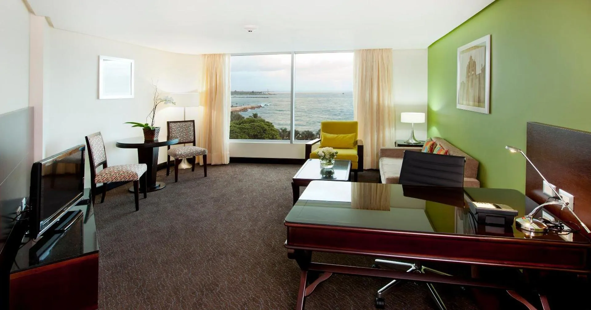 Отель Crowne Plaza Santo Domingo By Ihg